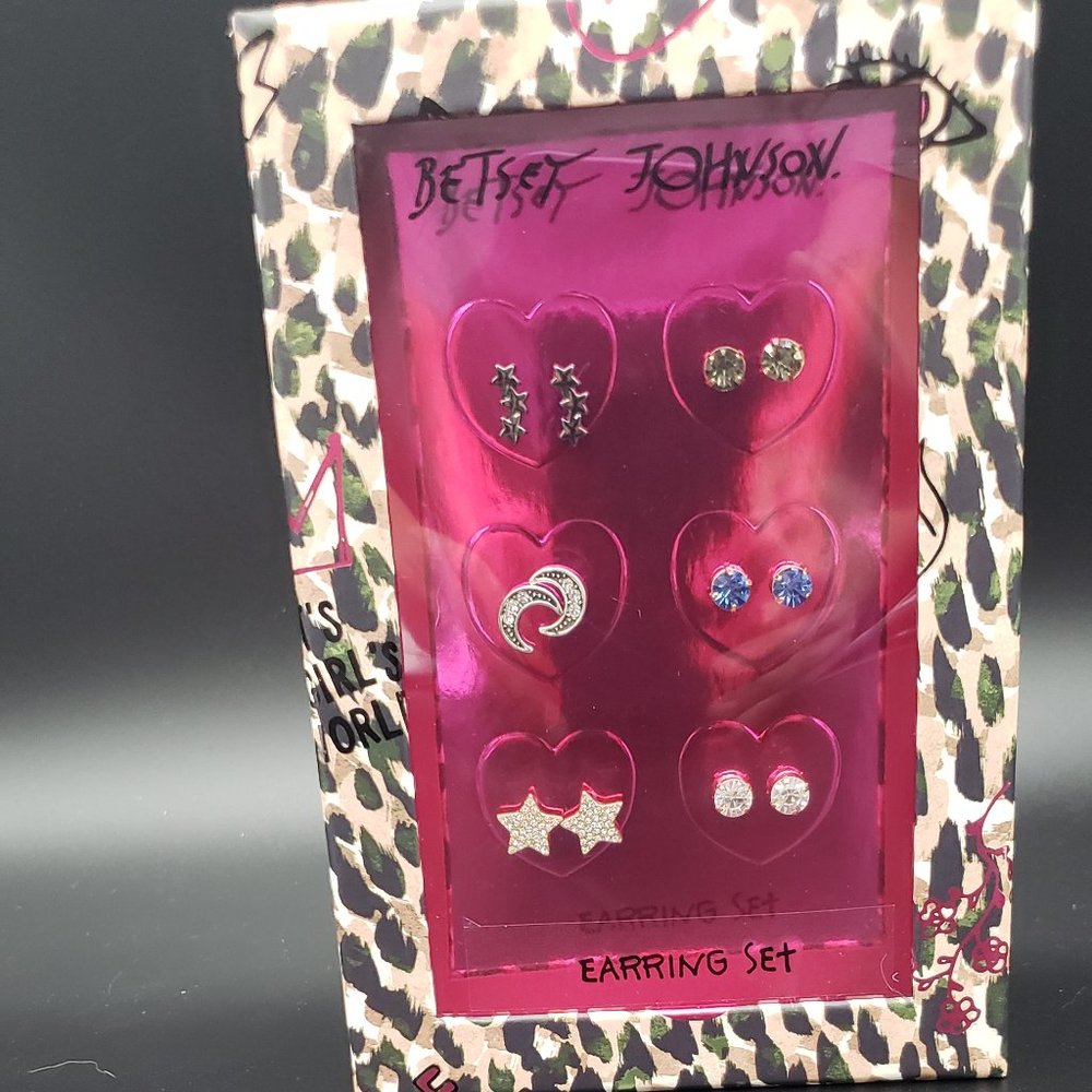 Betsey Johnson Earring Set